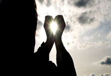 开云官方app入口-西甲第八轮硝烟散尽！无名勇士死磕德布劳内，史诗级缠斗引爆全球足球圈