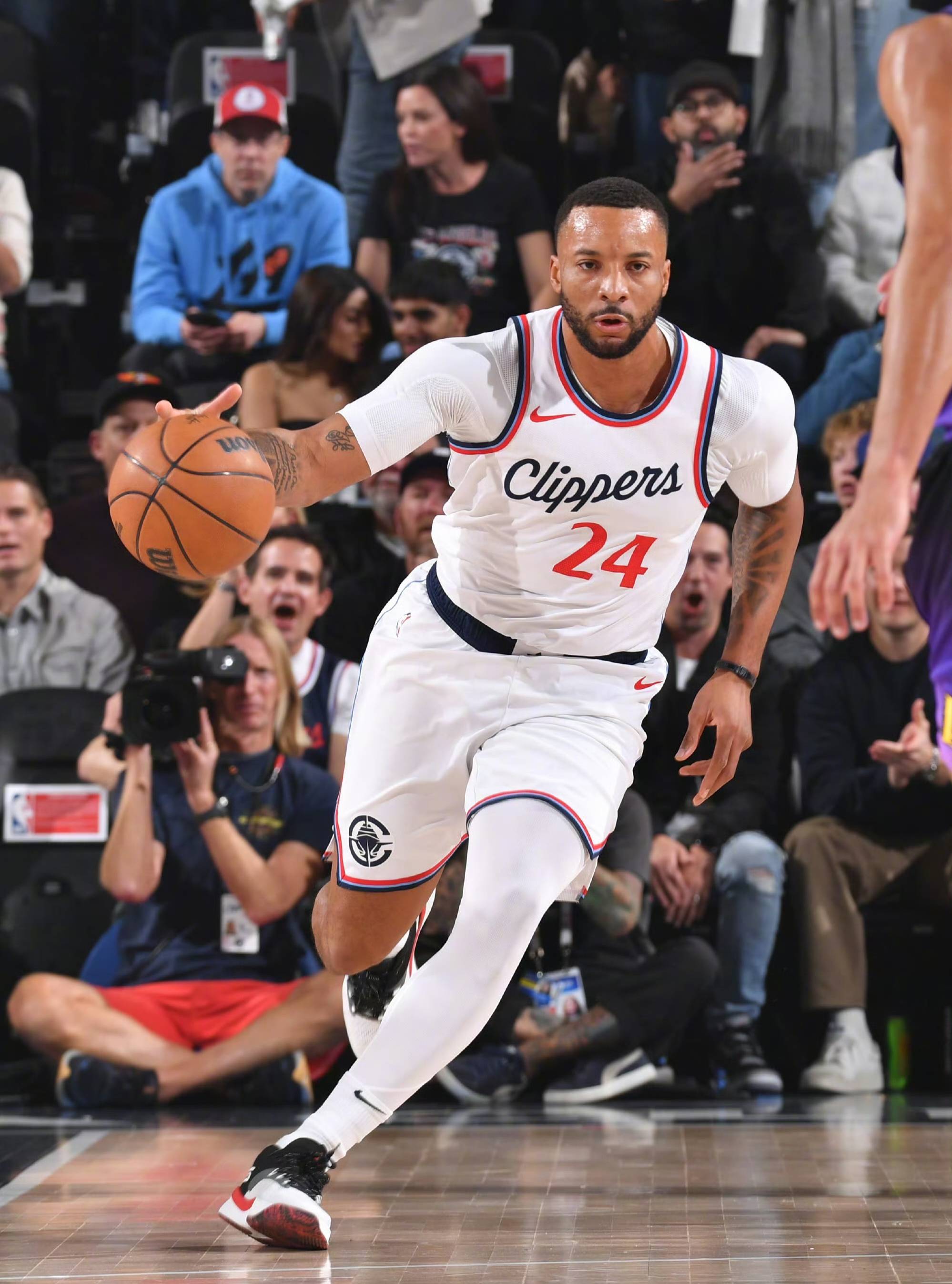 开云体育在线-独行侠憾负快船，遭遇绝杀惨败的简单介绍