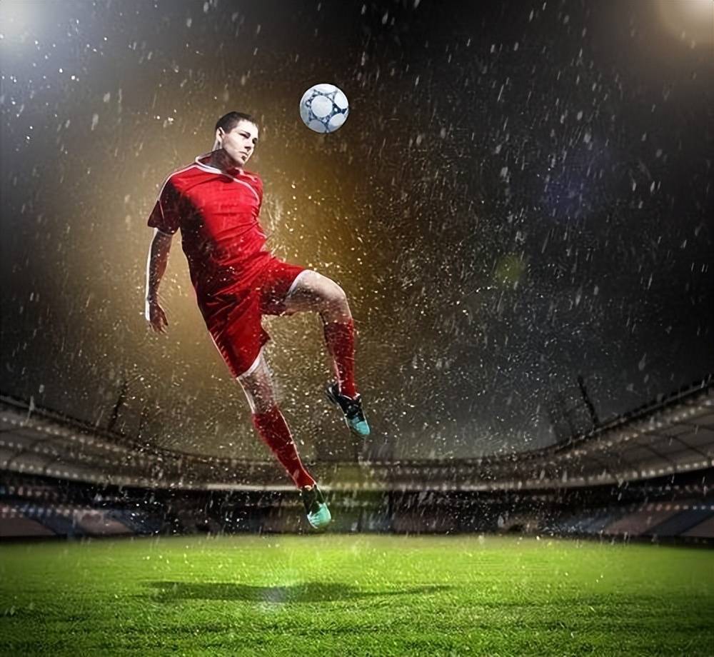 关于西班牙不敌波兰，小组出线形势岌岌可危的信息