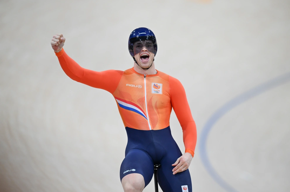 开云体育-荷兰选手勇夺自行车比赛金牌