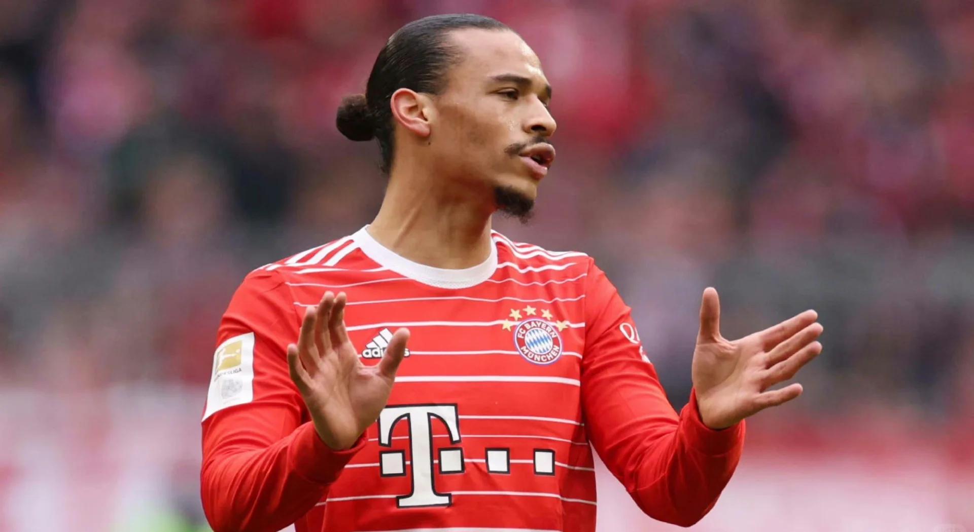 关于拜仁主帅宣布将离队，球队未来备战告急的信息