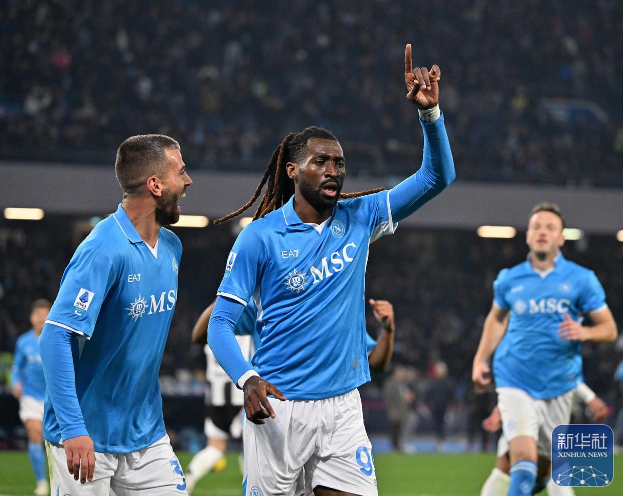 包含尤文客场挑战那不勒斯：意甲劲旅交锋的词条