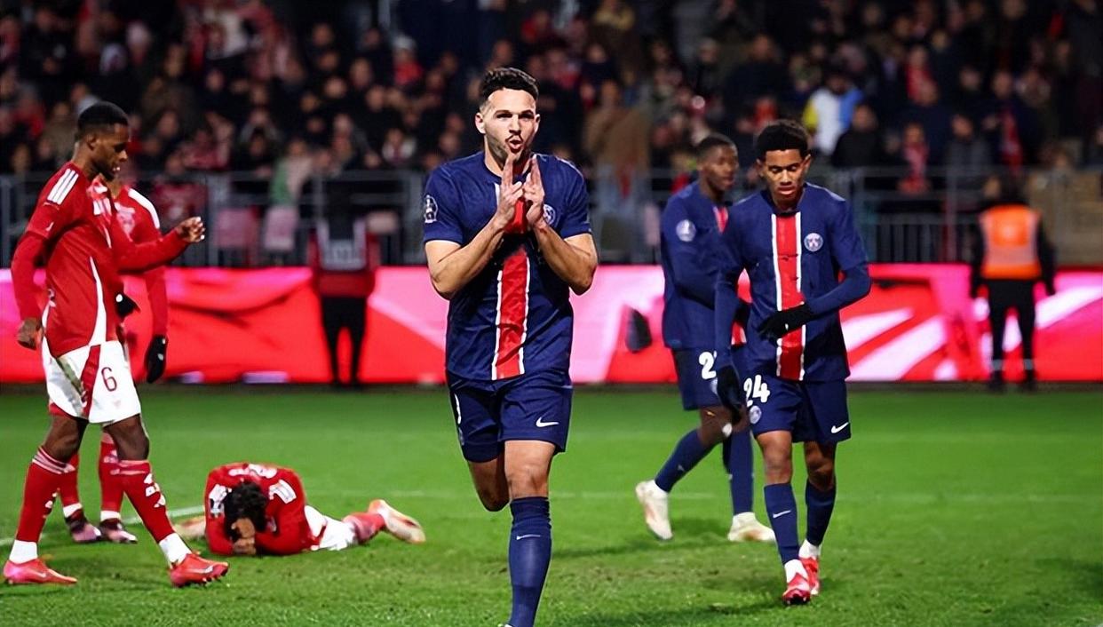 开云平台-包含法国联赛里尔保持领跑里尔主场击败摩纳哥的词条