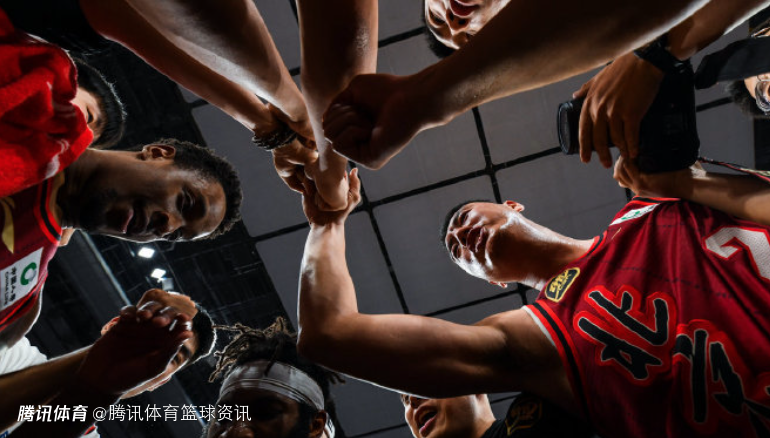 重要的篮球职业联赛交锋拉开帷幕