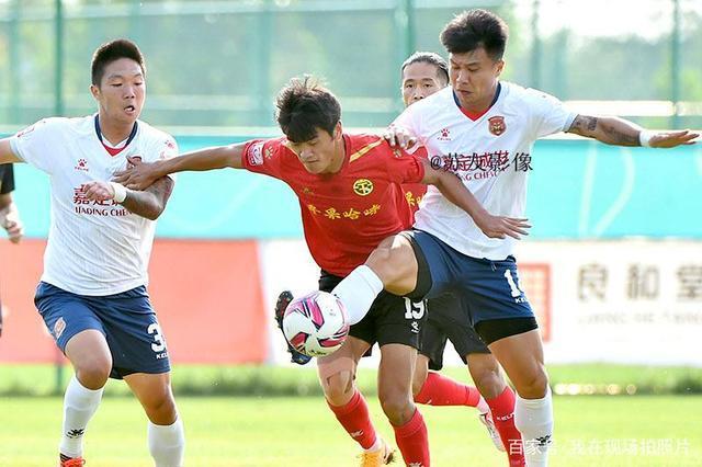 开云体育入口-国内足球联赛最新动态吸引眼球