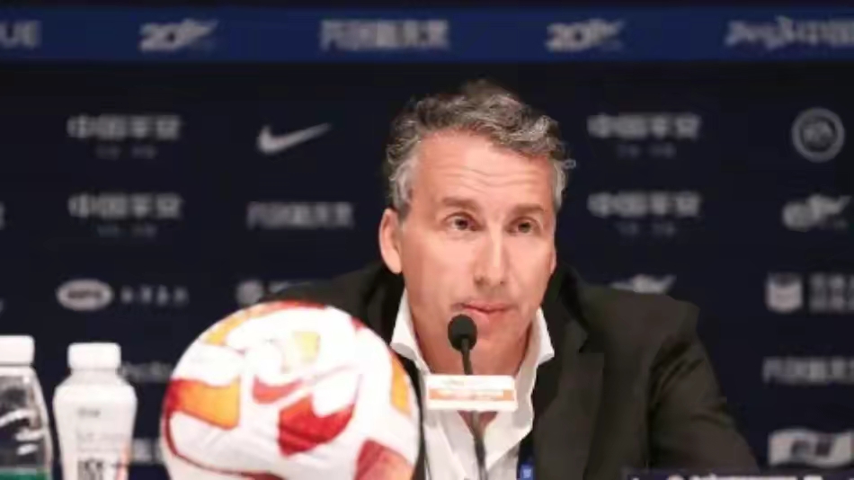 无缘淘汰赛,伊拉克球队在亚冠赛场上败下阵来 无缘淘汰赛,伊拉克球队在亚冠赛场上败下阵来