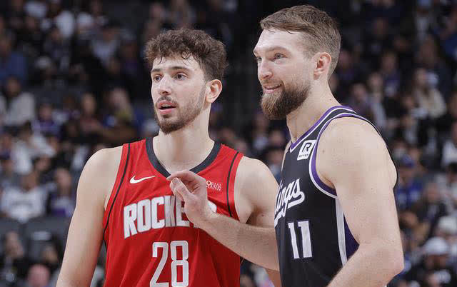 雄鹿队主场失利,需要及时调整状态 雄鹿队主场失利,需要及时调整状态