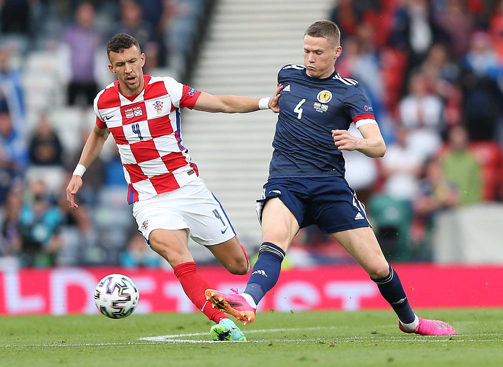 亚美尼亚队夺冠雄姿实力