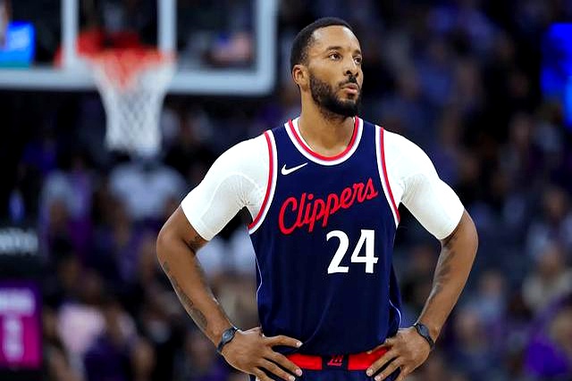 快船外线火力全开，团队配合势不可挡