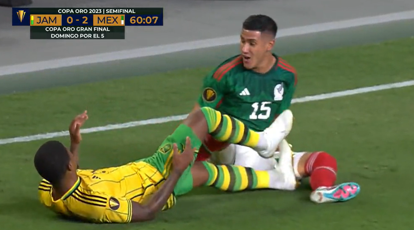 开云体育APP下载-墨西哥中场奥尔戈尼展现个人技术，梦幻球队助攻