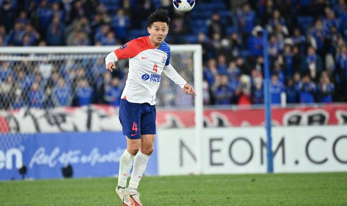 开云体育-亚洲足球联赛中出现了一场悬念的对决