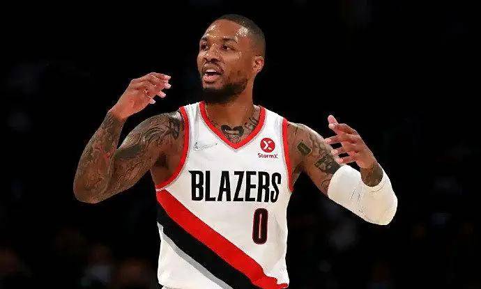 费城宵夜雷霆迎夺孔yangkaixin赞小牛，利拉德重返赛场