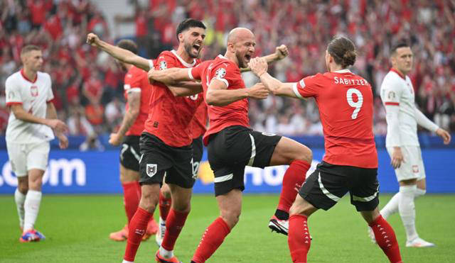 包含波兰客场大胜奥地利,锁定晋级名额的词条 包含波兰客场大胜奥地利,锁定晋级名额的词条