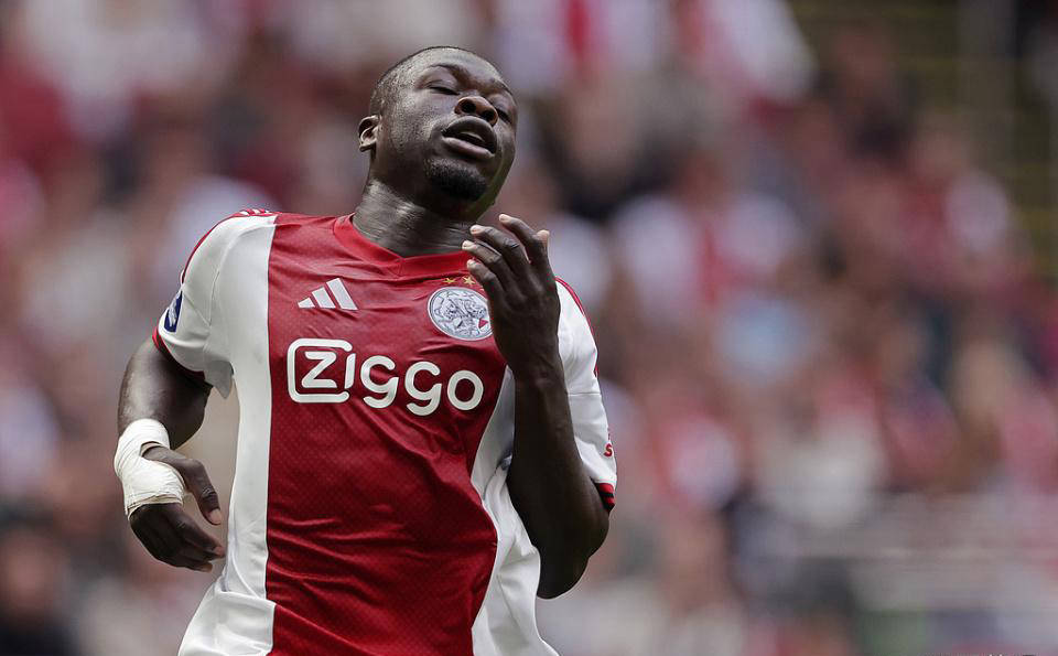 开云官方app入口-阿贾克斯连续十场不败创纪录