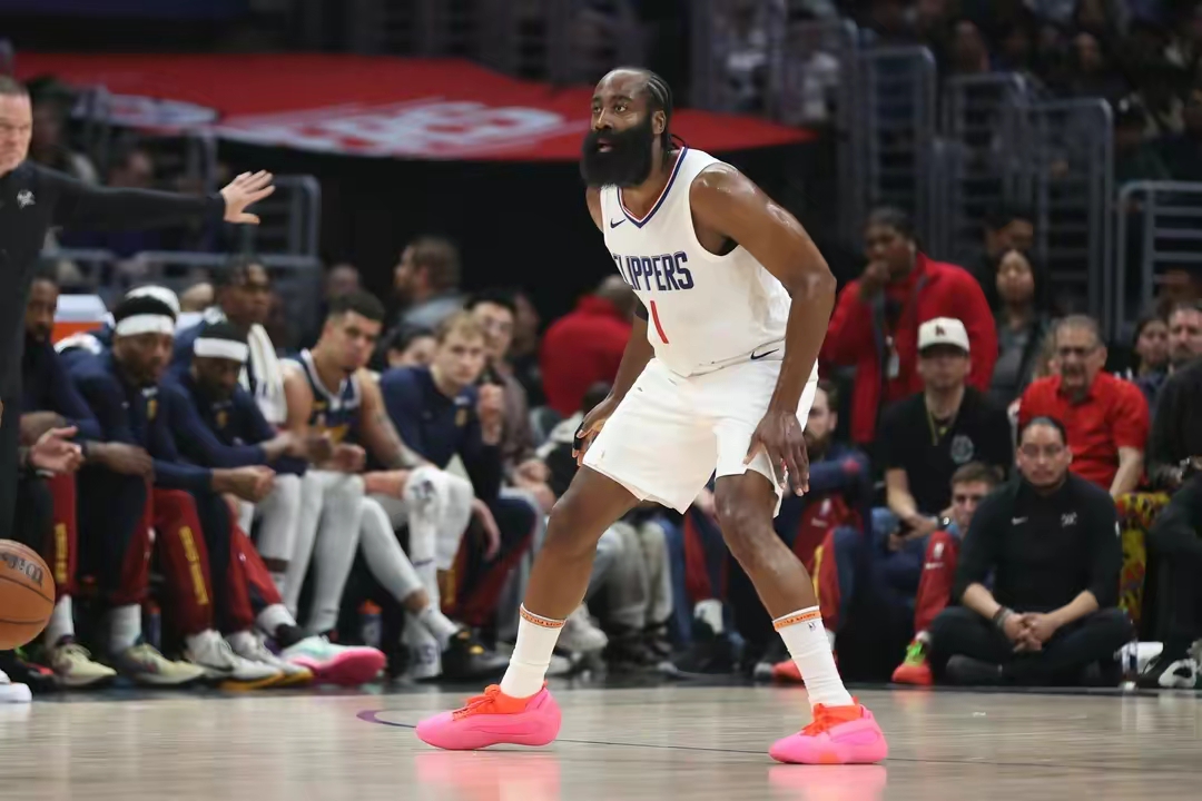 独行侠不敌灯泡，遭遇快船横扫无缘晋级