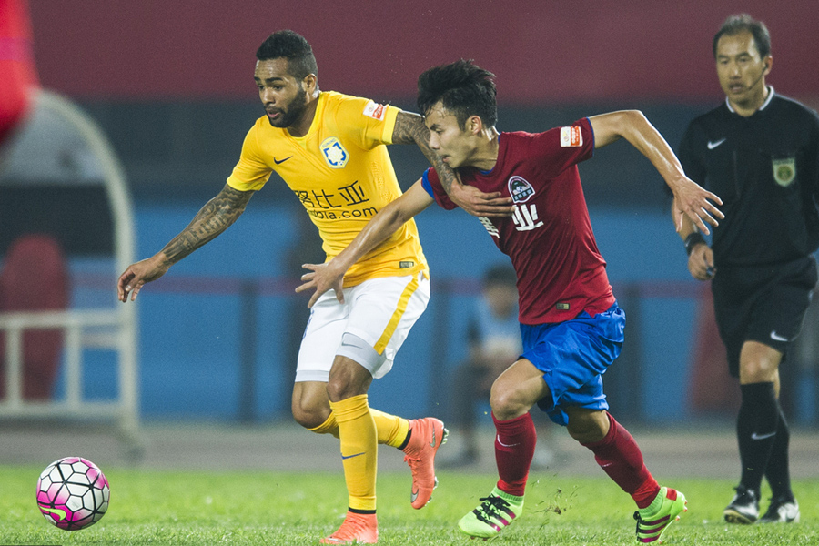 苏宁客场负江苏舜天，战绩持续低迷的简单介绍