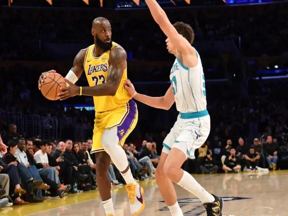 人力克黃蜂，恩比德统治内线