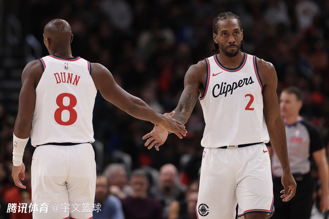 火箭客场击败马刺，哈登空砍38分