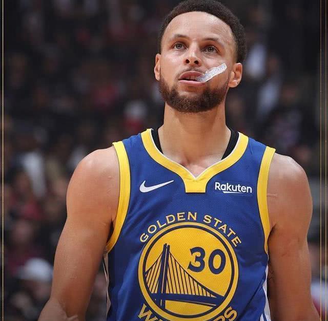 黄蜂主场不敌马刺，拉塞尔成全队得分王