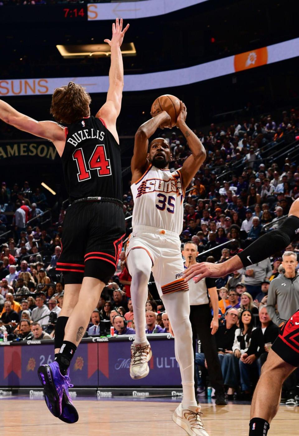 公牛不敌太阳遭遇连败 公牛不敌太阳遭遇连败