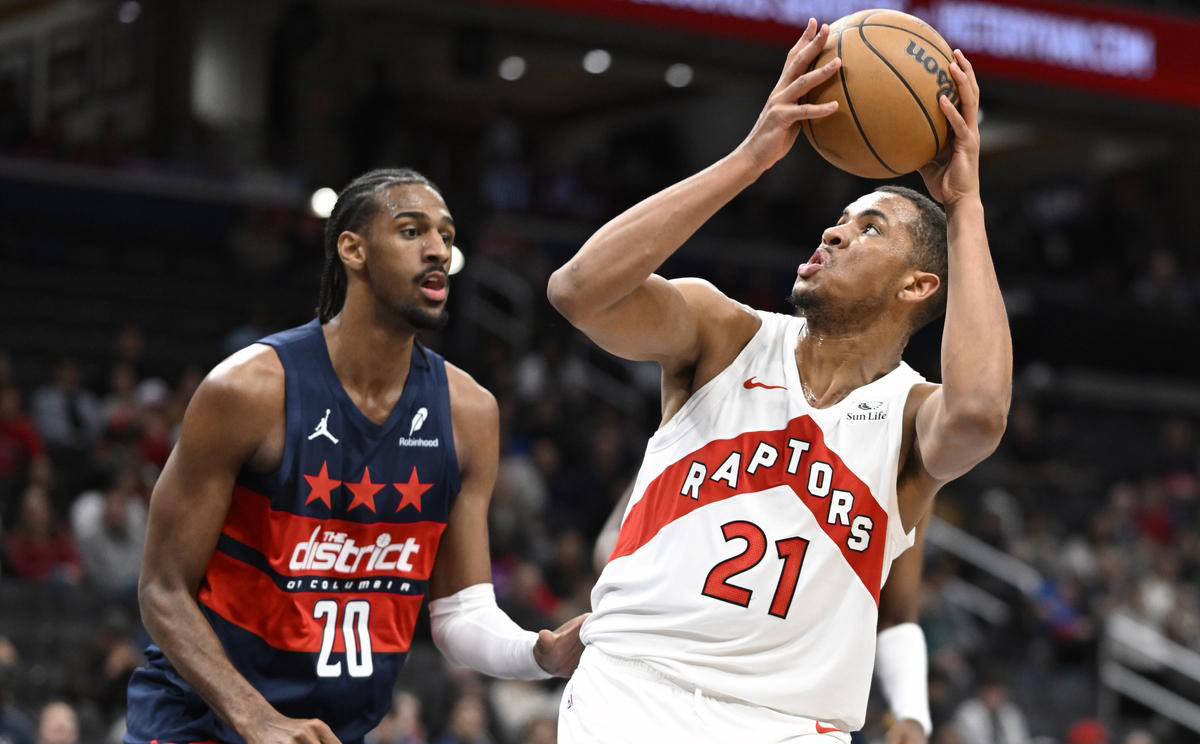 猛龙客场胜黄蜂，继续领先东部