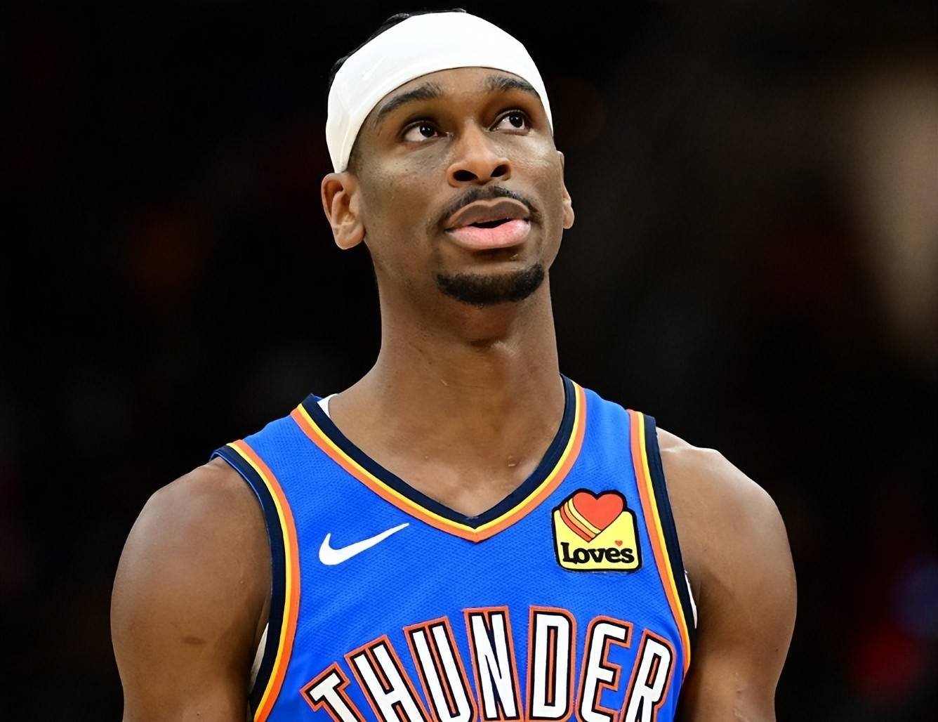 湖人险胜灰熊:浓眉28+15 湖人险胜灰熊:浓眉28+15