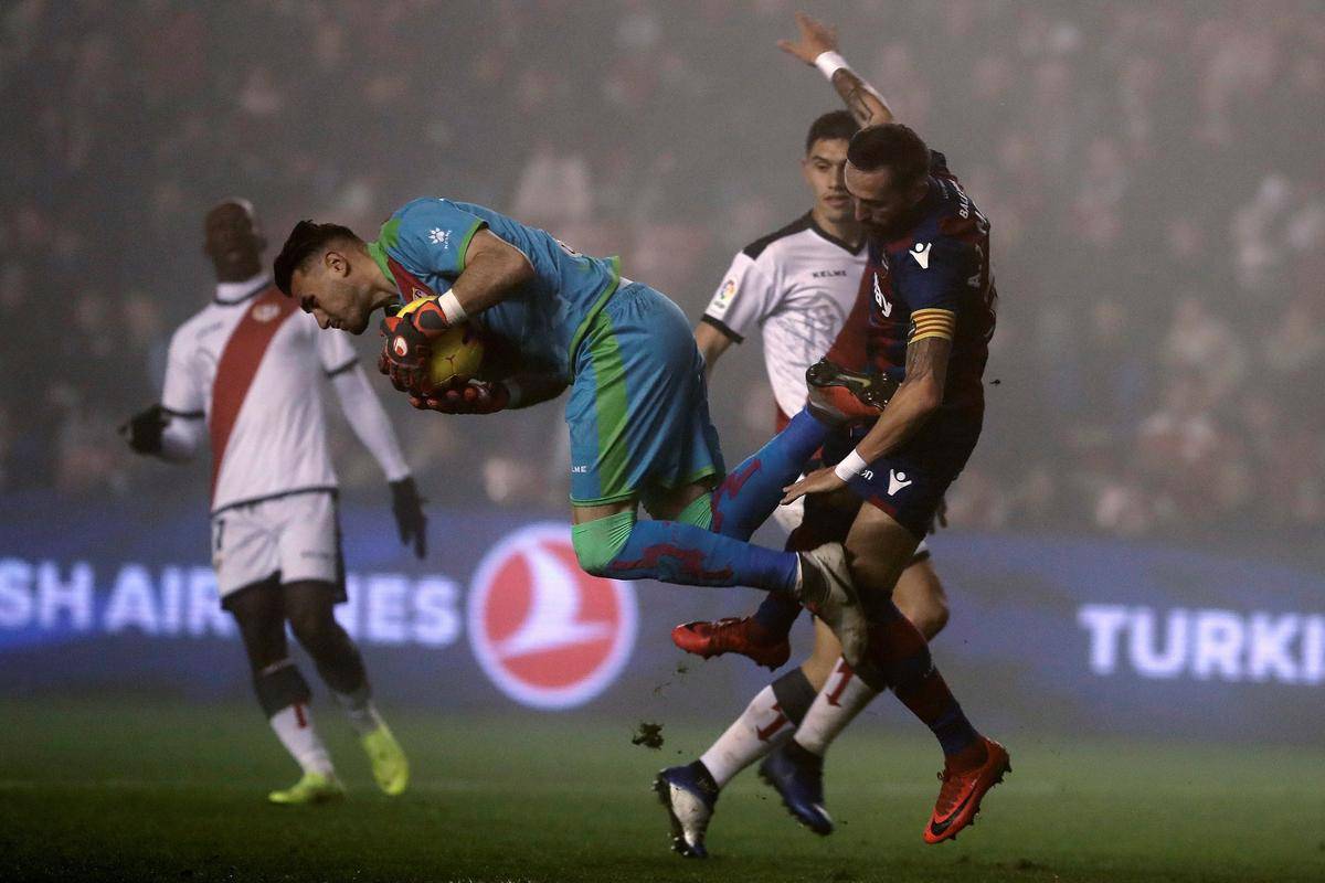 开云体育在线-巴列卡诺主场告捷，豪取三分的简单介绍